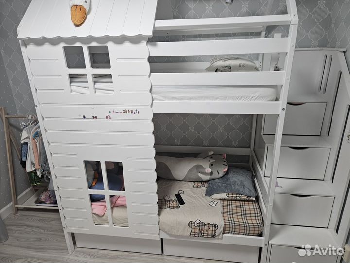 Детская кровать домик