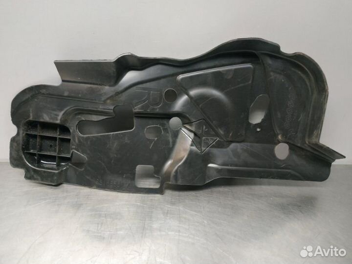 Шумоизоляция пола правая Jeep Grand Cherokee WK2