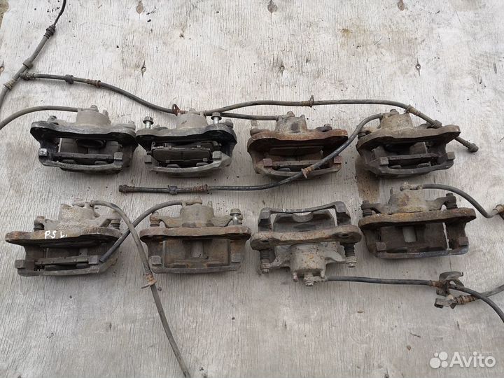 Mitsubishi Pajero sport 2 L200 суппорт передний