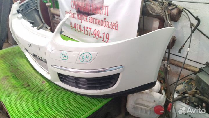 Передний бампер Jetta 5