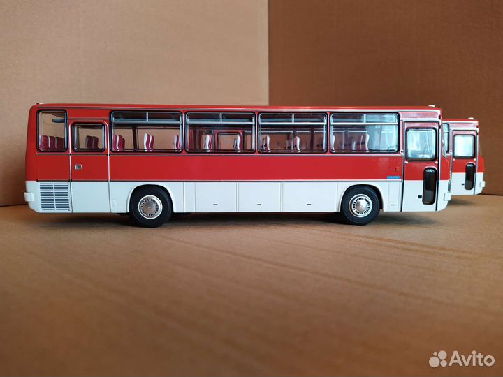 Автобус Икарус 256.51 красный Demprice - 1:43