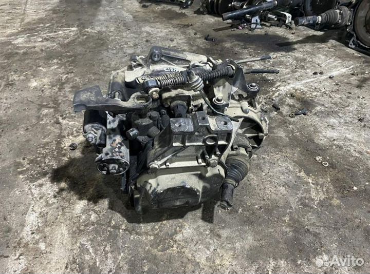 МКПП Volkswagen Caddy 3 поколение 2006 г