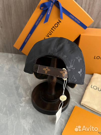 Кепка женская Louis Vuitton