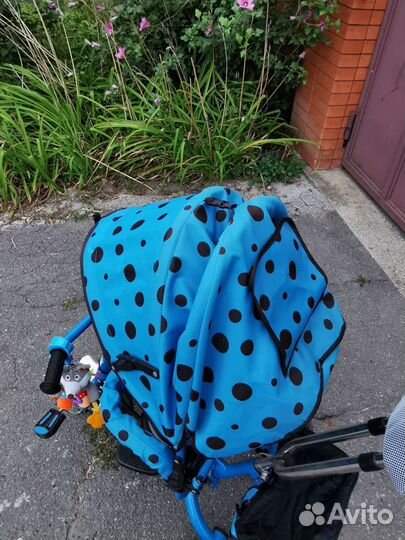 Детский велосипед бу трех колёсный с ручкой