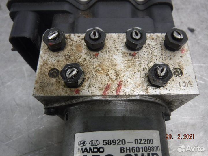 Блок abs Kia Sportage 2 G4GC 2009