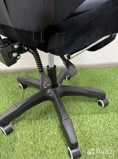 Компьютерное кресло офисное с функцией массажа