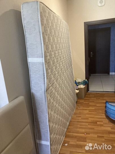 Матрас пружинный 180х200