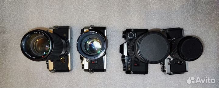 Коллекция пленочных камер с объективами Рабочие