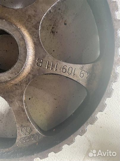 Шкив распредвала #: 1422 Volkswagen Passat (B4) 1