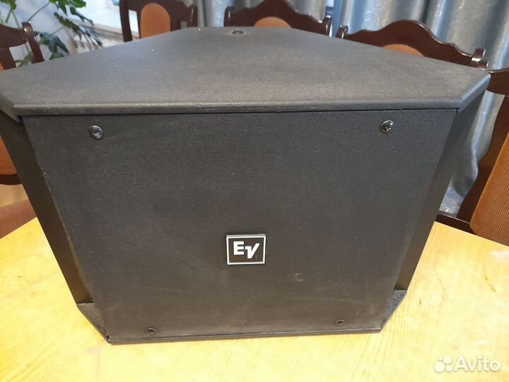 Сабвуфер и колонки EV