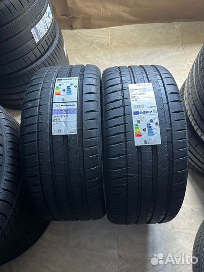 Michelin Pilot Sport 4 S 255/35 R21
