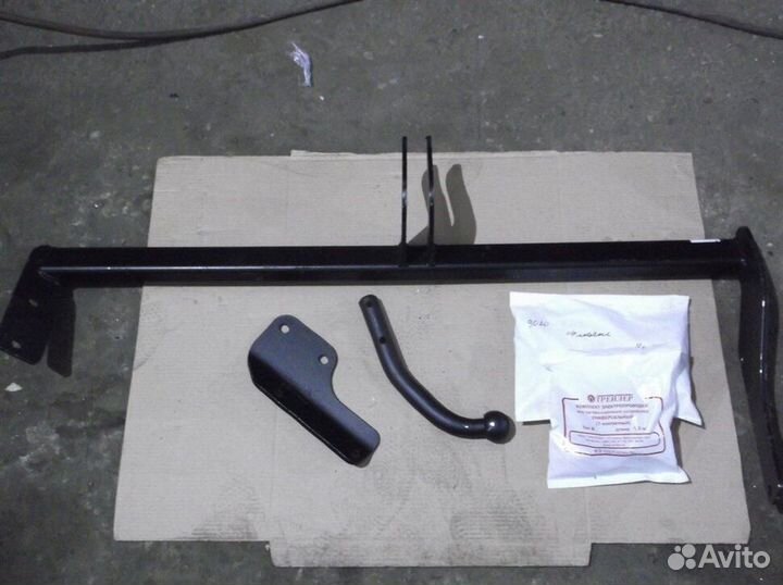 Фаркоп Трейлер 9020 Renault Fluence 2010