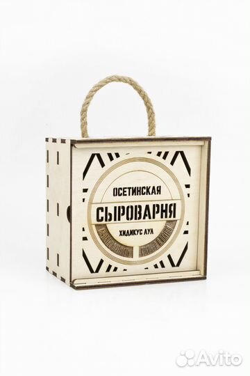 Деревянная коробка подарочная