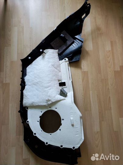 Обшивка багажника harrier 60