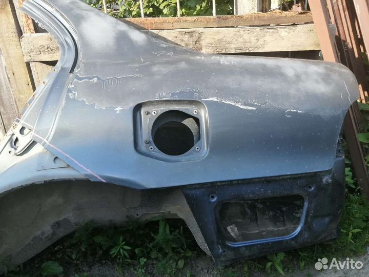 Крыло Toyota Sprinter AE100