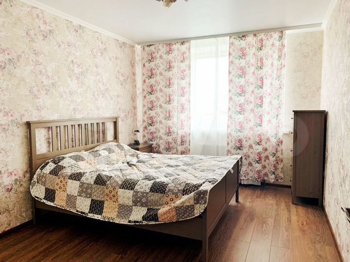 2-к. квартира, 70 м², 3/9 эт.