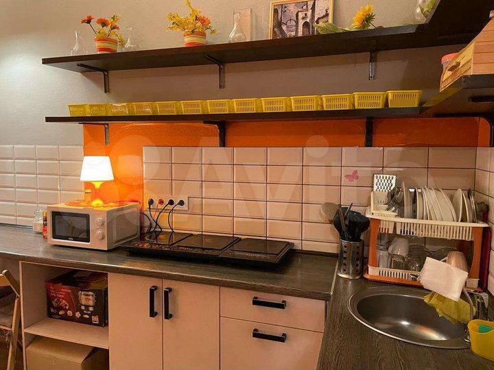 Комната 20 м² в 6-к., 1/4 эт.