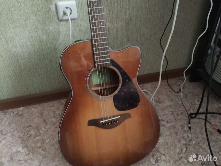Акустическая гитара yamaha FSX 800C