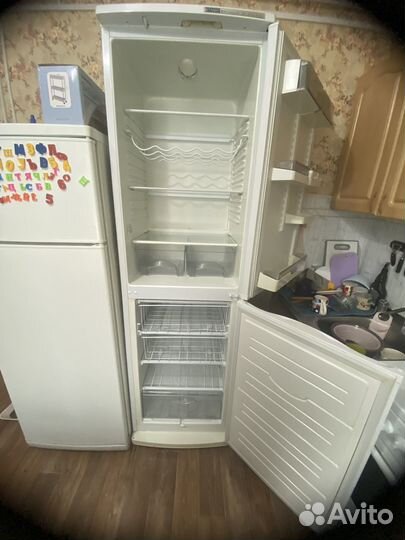 Холодильник атлант бу двухкамерный