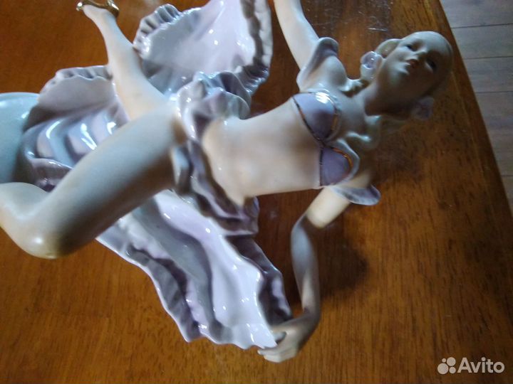 Статуэтка под реставрацию