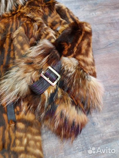 Шубка кролик с отделкой мехом енота 48р