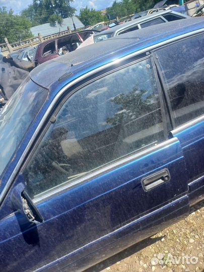 Стекло передней левой двери mazda 626 GD