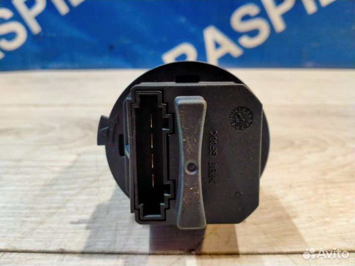 Реостат Mercedes-Benz 212.054 E 300 212 272.952