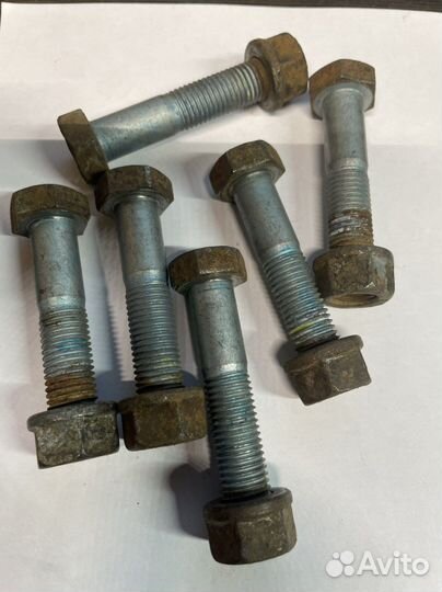 Болт подвески Mercedes A0019906712 M12x1.5x60