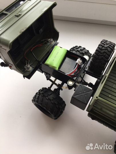 Радиоуправляемая модель WPL B24 с прицепом