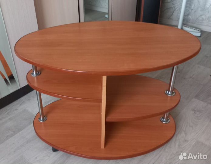 Туалетный столик с зеркалом бу