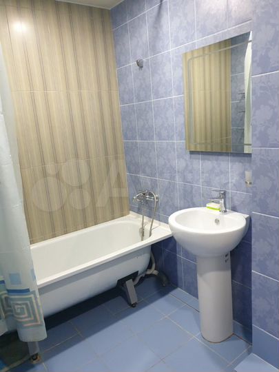 2-к. квартира, 58 м², 8/10 эт.