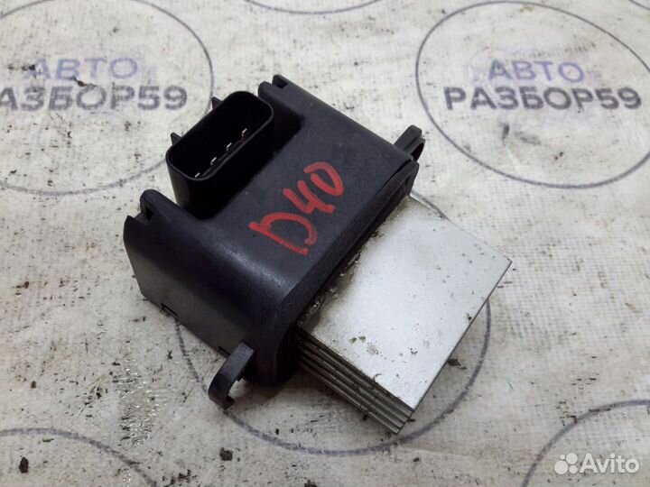 Резистор печки Nissan Navara D40