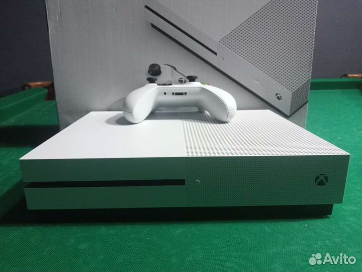 Xbox One s 1tb с играми