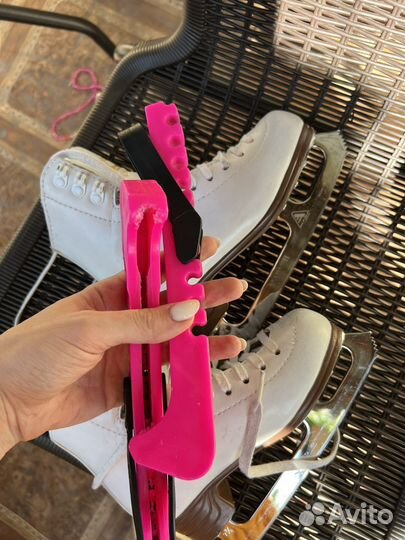 Фигурные коньки jackson