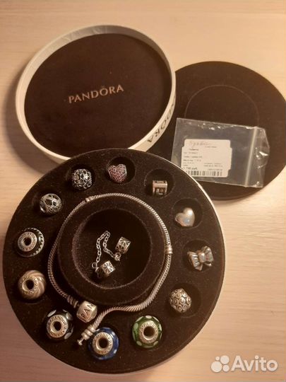 Браслет и шармы pandora