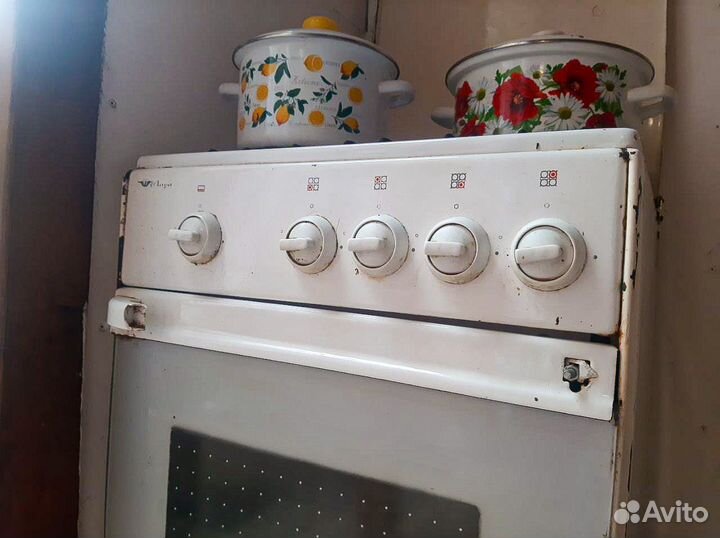 Газовая плита с духовкой