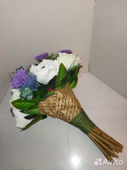 Букет из конфет и цветов на заказ