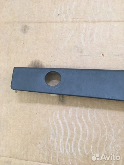 Накладка обшивки багаж.Volkswagen Phaeton (1840)