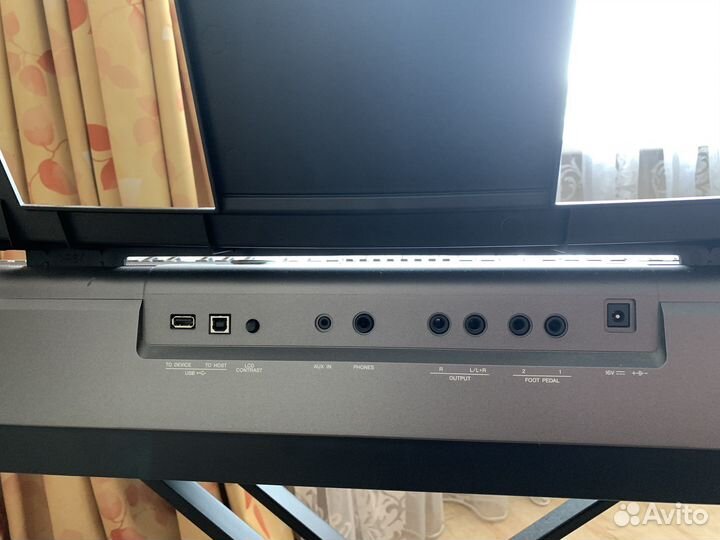 Синтезатор Yamaha psr-s670