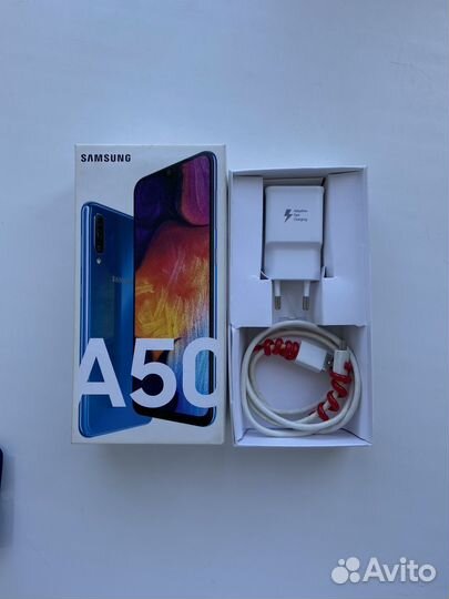 Samsung Galaxy A50, 4/64 ГБ