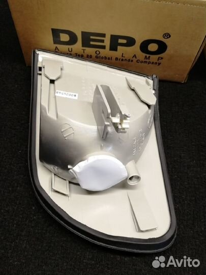 Темные передние поворотники А6 С4