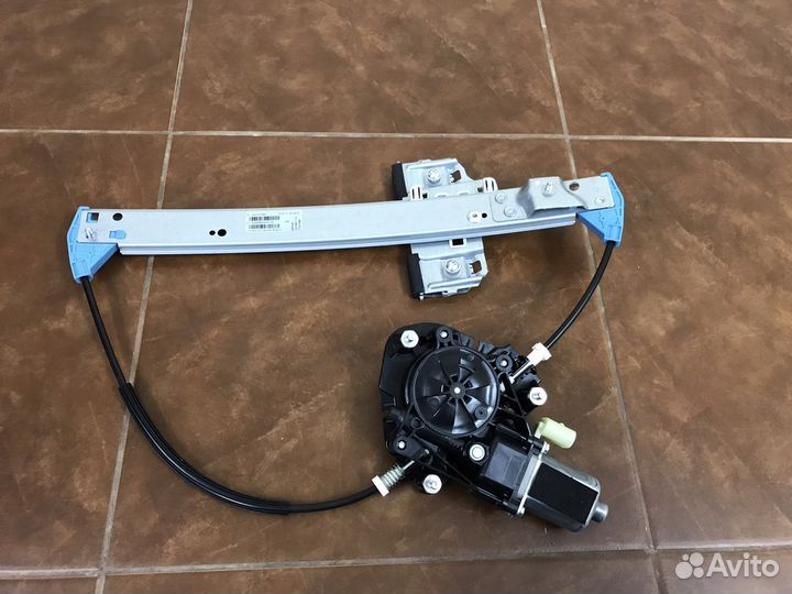 Стеклоподьемник задний Лада Веста