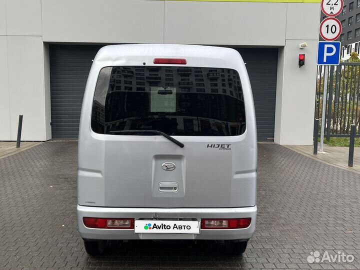 Daihatsu Hijet 0.7 AT, 2015, 130 800 км