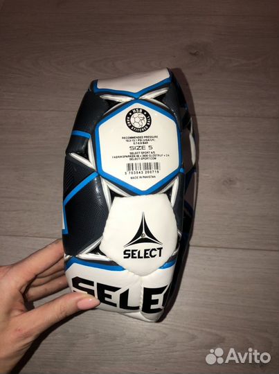 Футбольный мяч