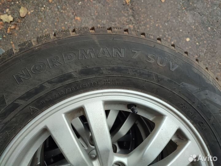 Nokian Tyres Hakkapeliitta 7 SUV 215/70 R16 100T