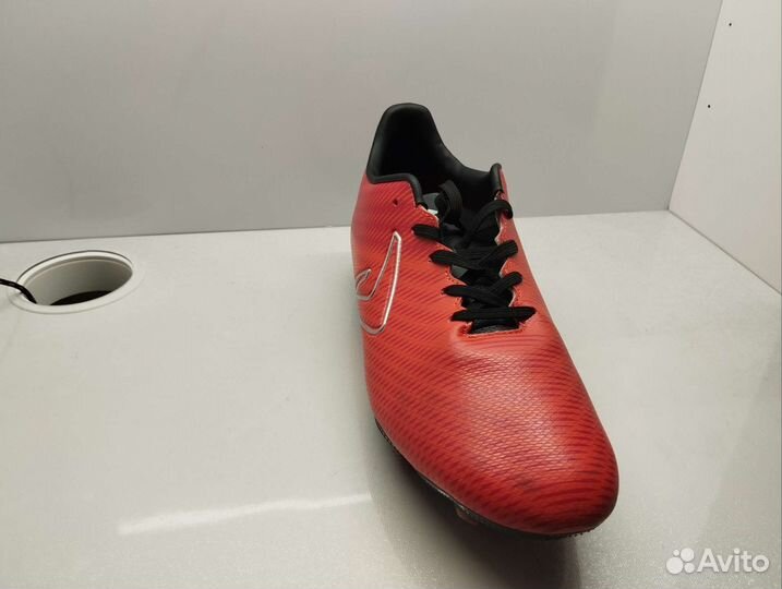 Футбольные бутсы размер 43