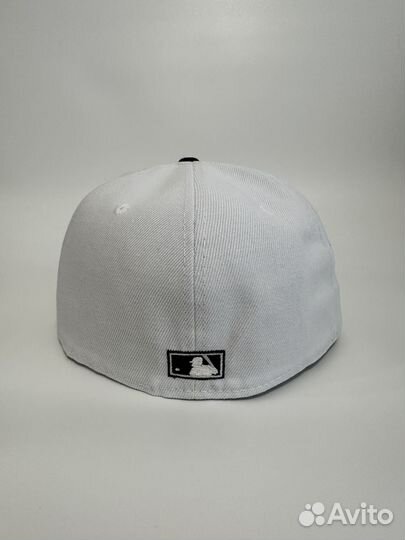 Бейсболка New Era 59fifty Yankees Word Series Whit