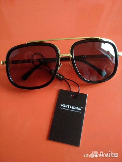 Солнцезащитные очки