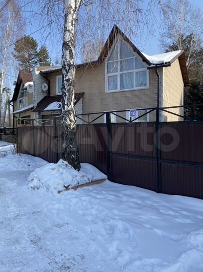 Дом 217,9 м² на участке 4 сот.