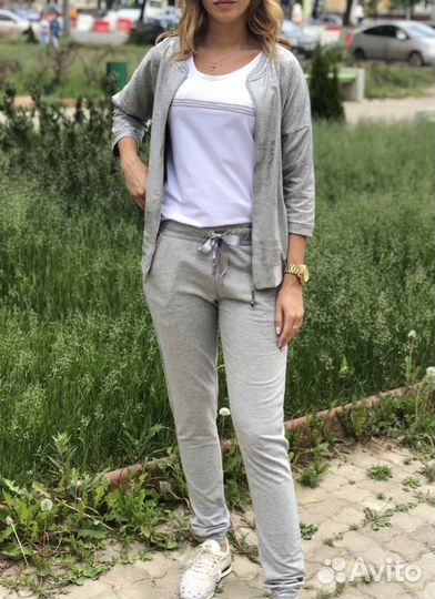 Костюм спортивный новый